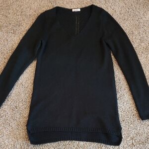 Merona Women's Classic Black V-Neck Sweater